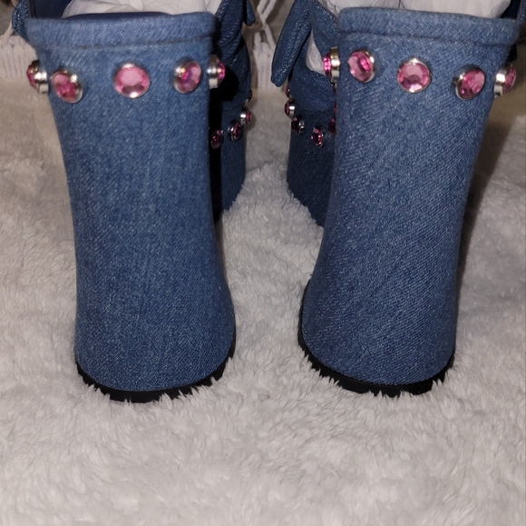 Sugar Thrillz Strike A Pose Denim Platforms - Picture 8 of 10